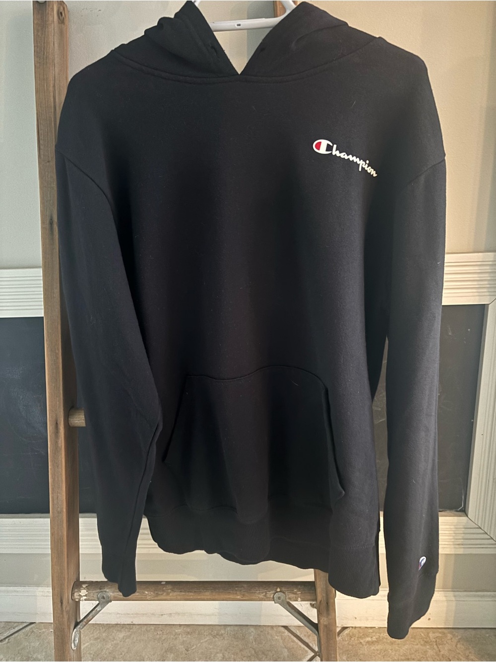 Men’s Champion hoodie